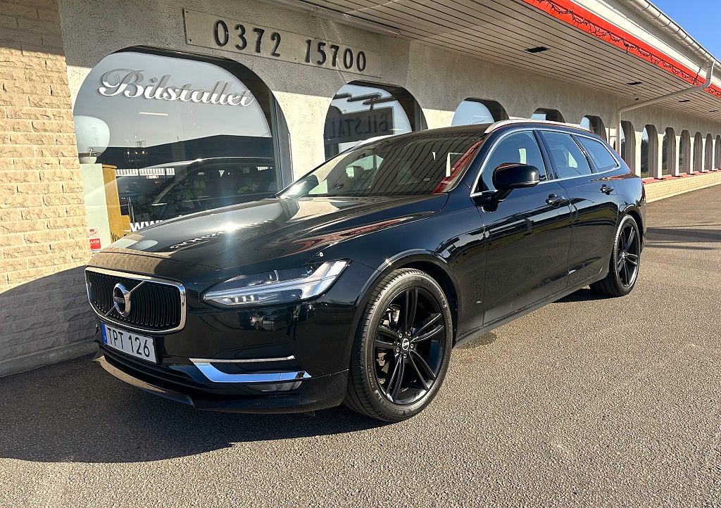Volvo V90 D3 Aut AWD Momentum 19 tum Alu Diesel Euro 6
