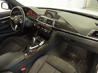 Kombi BMW 320 8 av 22