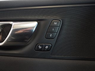 SUV Volvo XC60 18 av 24