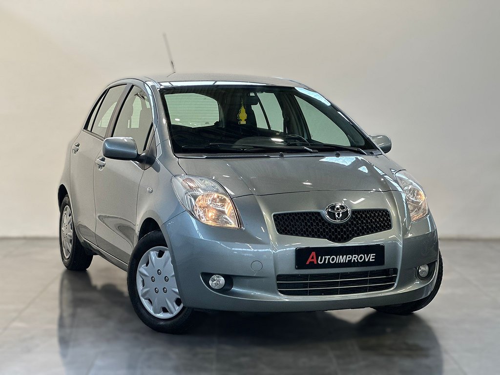 Toyota Yaris 5-DÖRRARS 1.3 VVT-i MULTIMODE 87HK AUTOMAT LÅGMIL 