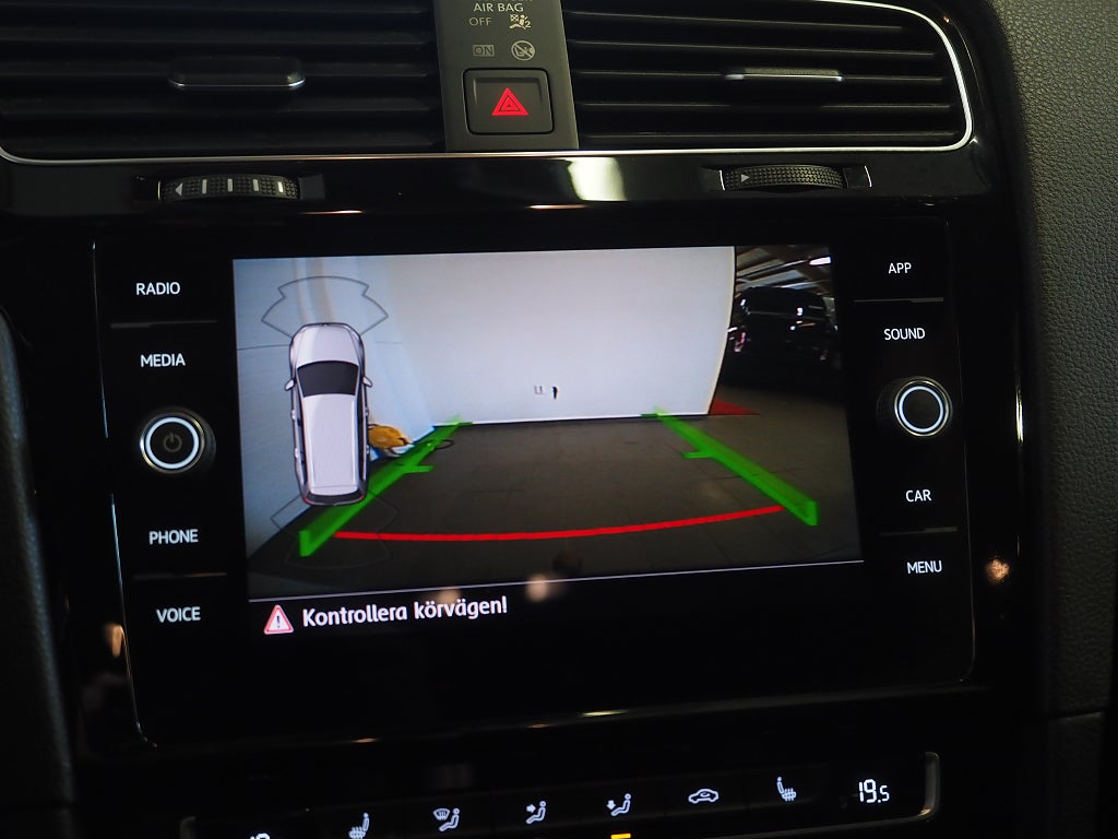 Volkswagen Golf Sportscombi 1.0 TSI 116hk | Drag | B-Kamera | Carplay | 2019