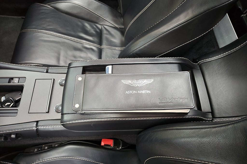 Aston Martin Vantage 2008 - miniatyr 15
