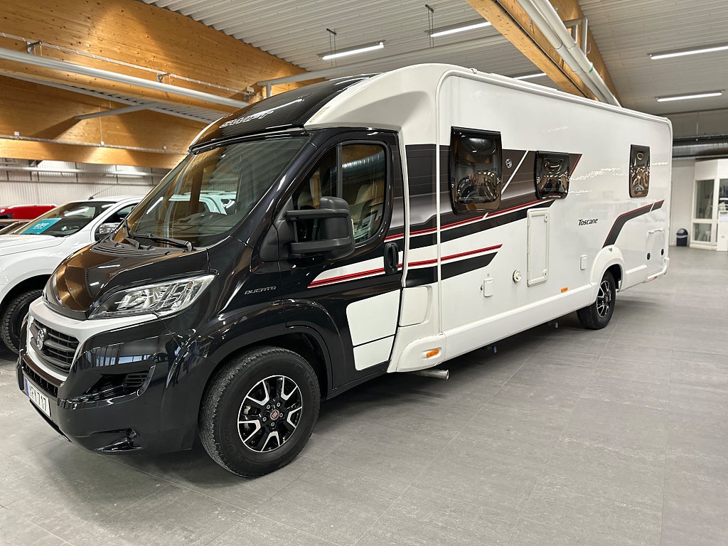 Swift 794 QB Toscane 150HK, Dubbelsäng, 1 ägare