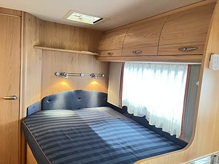 Husbil-halvintegrerad Bürstner SOLANO 710 21 av 30