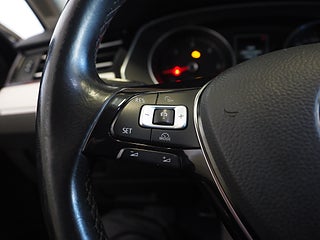 Kombi Volkswagen Passat Alltrack 17 av 21