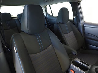 Halvkombi Nissan Leaf 11 av 21