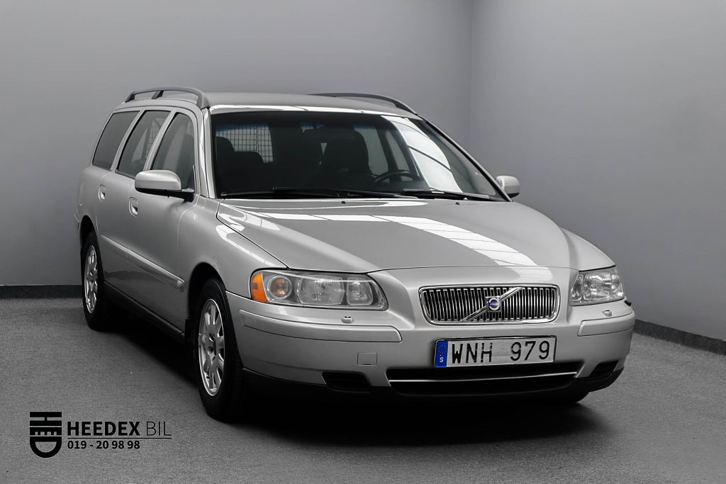 Volvo V70 2.4 Business 140hk Drag Motorvärmare Nyservad 3-ägare