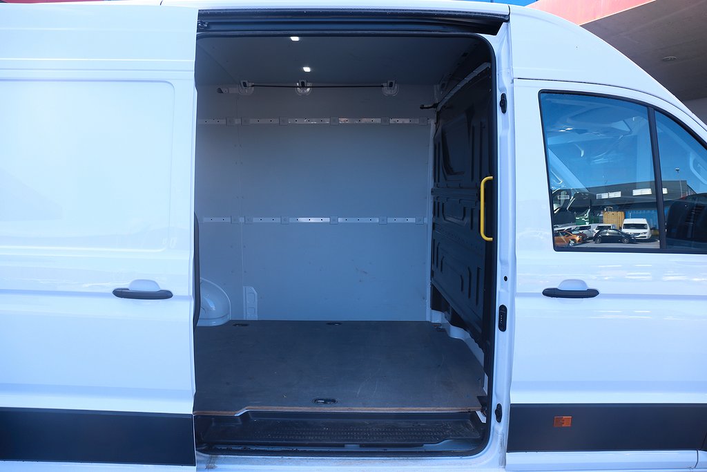 Volkswagen Crafter 35 2,0 TDI 140hk DSG Värmare Drag Leasbar 2023