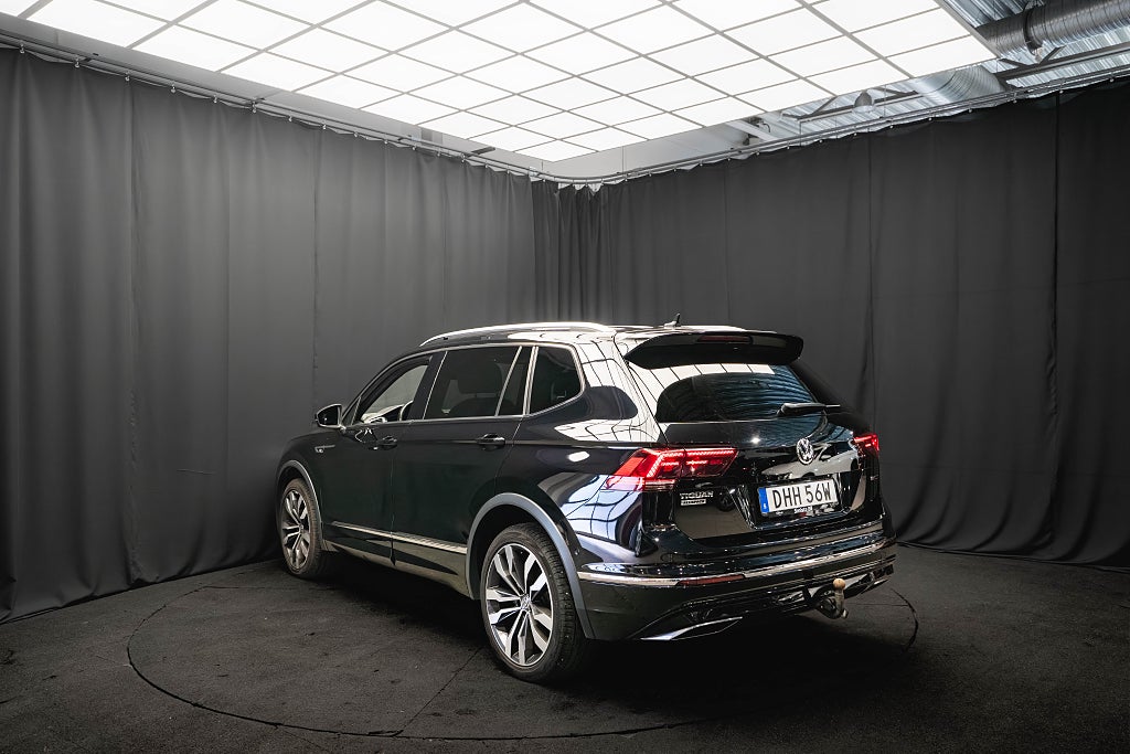 Volkswagen Tiguan Allspace TDI 4M R-Line 7-sits D-VÄRMARE 20'' DRAG KAMERA