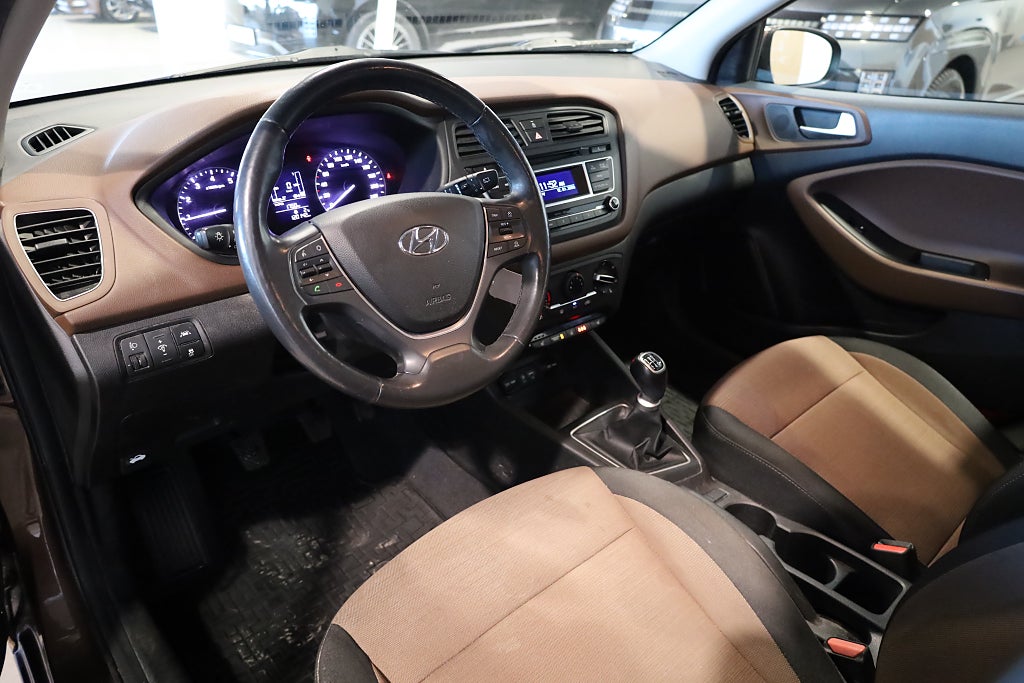 Hyundai i20 1,2 84hk ComfortPlus Blåtand PDC Rattvärme 2016