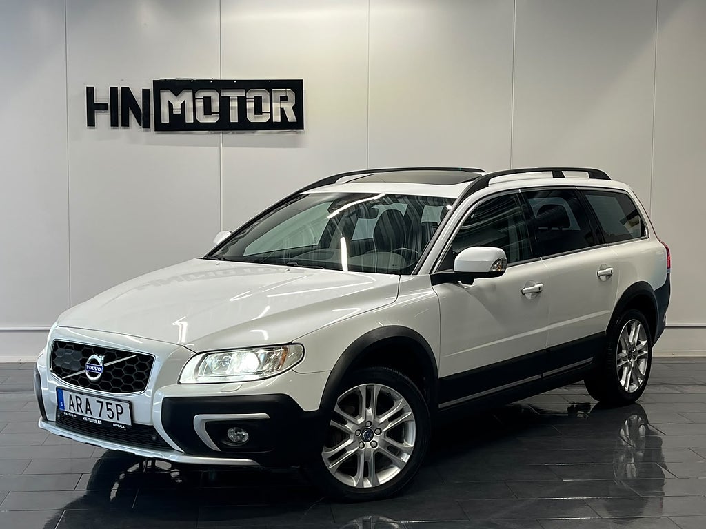 Volvo XC70 D5 AWD Summum |TakL|ACC|BLIS|DRAG|Skinn|ElStol|Lågmil|