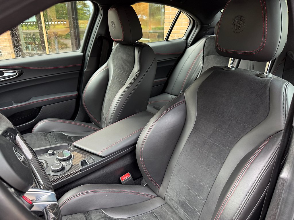 Alfa Romeo Giulia Quadrifoglio Automatisk, 8-trinn, 510ps, 2019