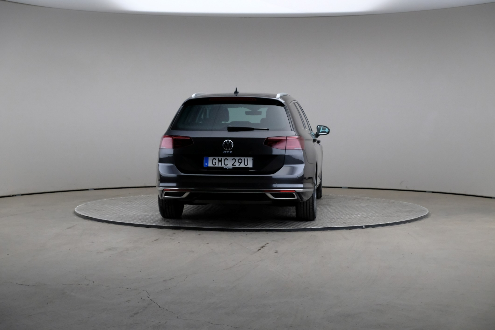 Volkswagen Passat 2023, bild 2/10