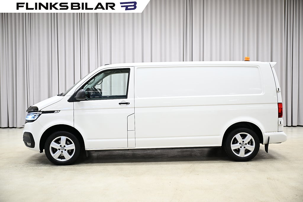 Volkswagen Transporter 4Motion 150HK Inredd|Nedlackad|LED|GPS|Backkamera|Moms