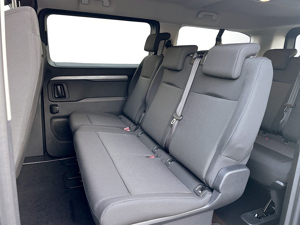 Bild på Peugeot Traveller Active BlueHDi 180hk Aut - Business