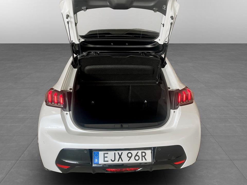 Bild på Peugeot E-208 GT Pack 50kWh 136hk Aut B-KAMERA