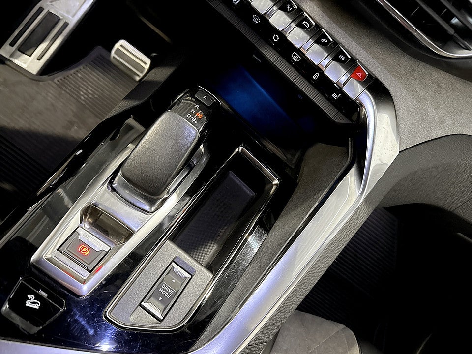 Bild på Peugeot 3008 GT PHEV AWD 300hk Aut B-KAMERA NAVI