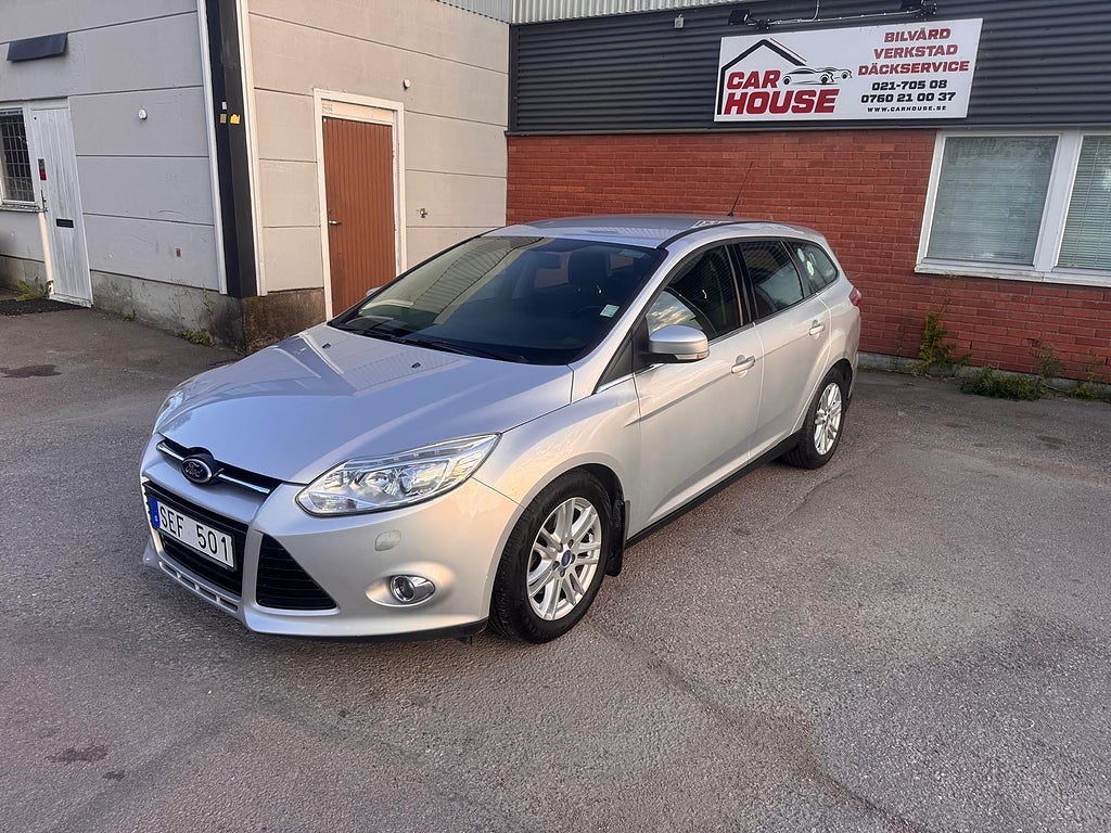 Ford Focus Kombi 2.0 TDCi Powershift Titanium Euro 5/Ränta 1,95%