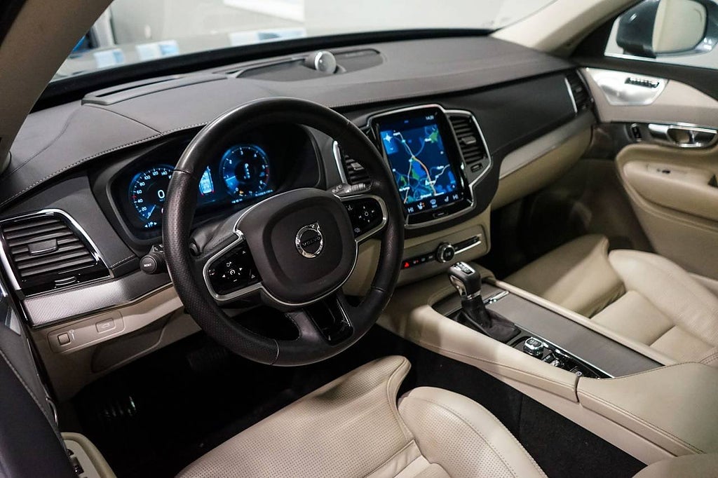 Volvo XC90 2018 - miniatyr 10