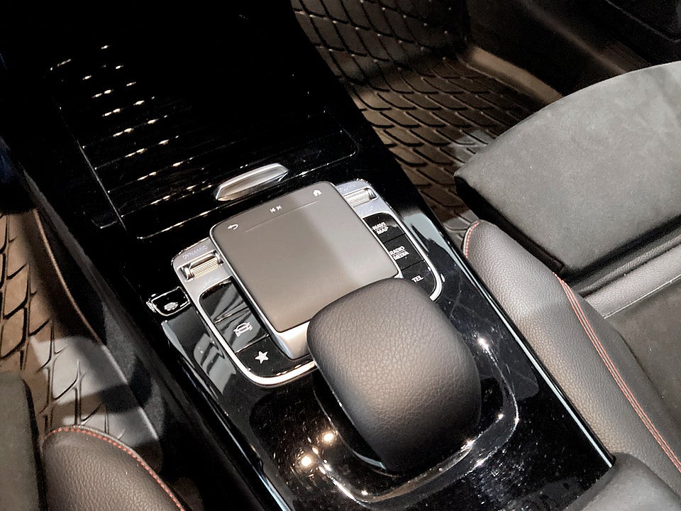 Bild på Mercedes-Benz A180 AMG-Line Base 136hk Aut B-KAMERA NAVI