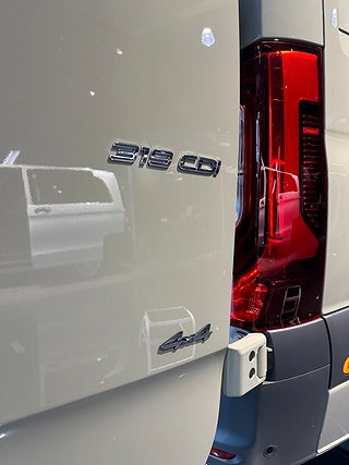 Transportbil - Skåp Mercedes-Benz Sprinter 13 av 23