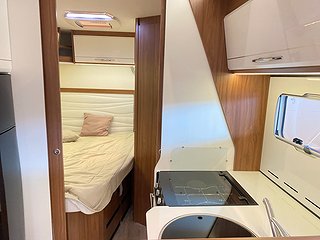 Husbil-halvintegrerad Pilote P 716 16 av 29