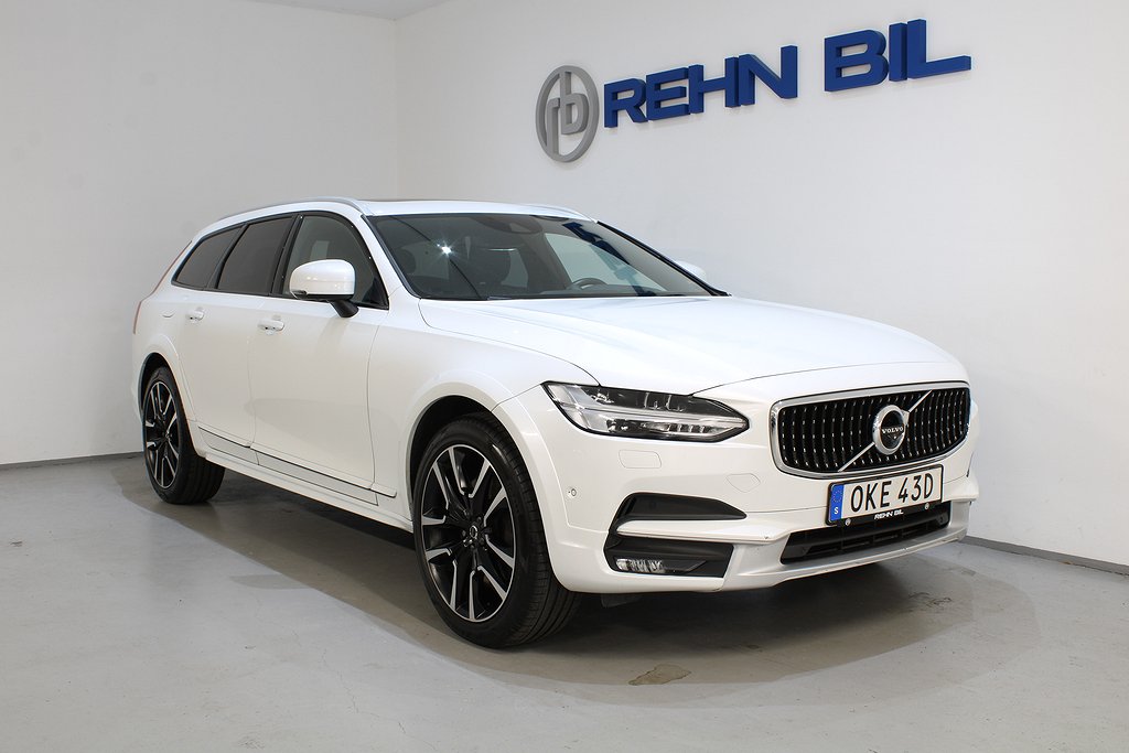 Volvo V90 Cross Country T5 AWD Pro Panorama Bowers 360° 250hk