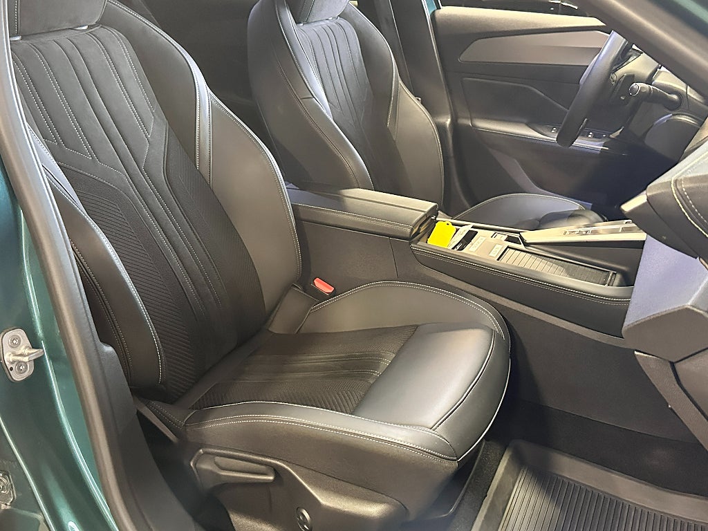 Peugeot 308 SW GT 1.2 PureTech 130HK EAT 360-kamera, Navi thumbnail