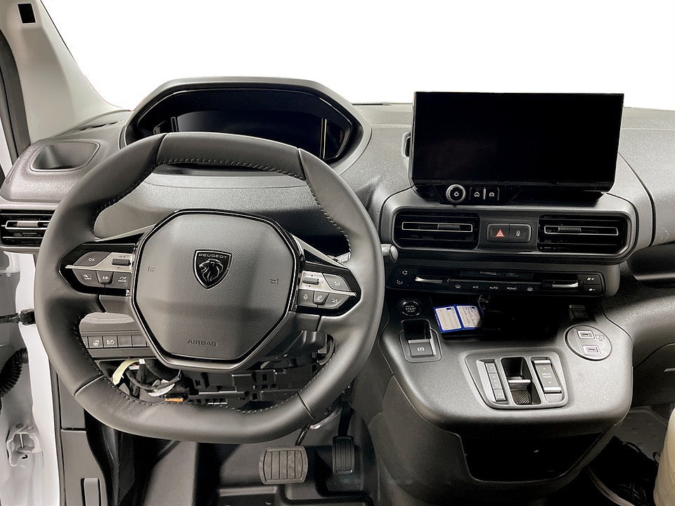 Bild på Peugeot Partner Plus 130hk Aut L2 - EDITION! SERVICE & V-HJUL INGÅR!