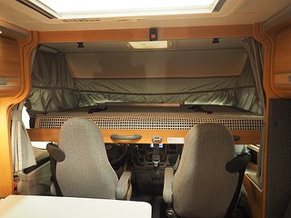 Husbil-integrerad Dethleffs T 6501 B 15 av 19