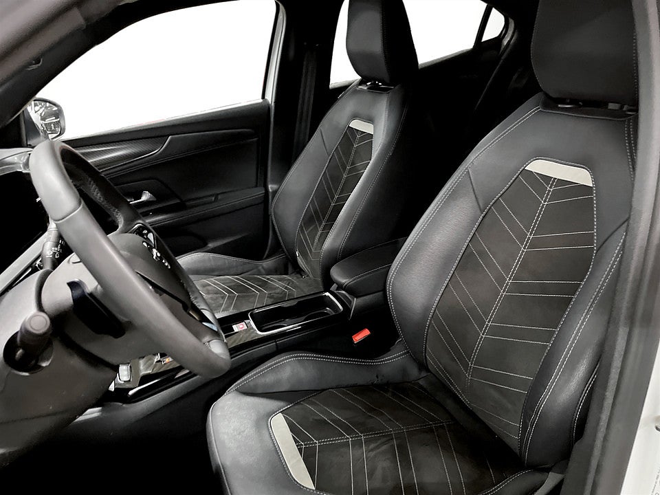 Bild på Opel Mokka Ultimate 1.2 Turbo 130hk Aut B-KAMERA ALCANTARA