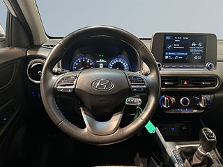 Hyundai Kona 1.0 T-GDI iMT Pure Mvärm Drag Kamera Rattvärme S/V-hjul – bild 9