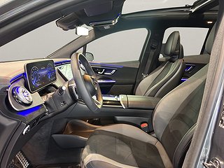 SUV Mercedes-Benz EQE 9 av 14