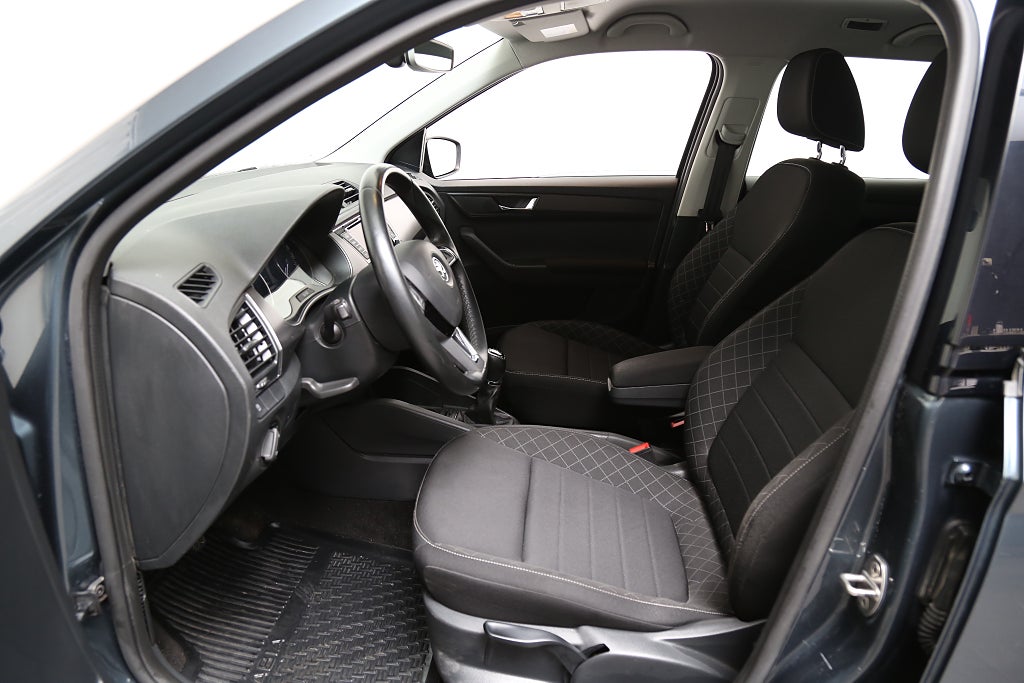 Skoda Fabia 1,2 TSI 90hk Style Kombi Motorvärmare 2016