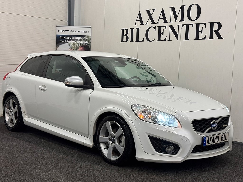 Volvo C30 D2 115Hk Momentum R-Design "Kamrem Bytt"800kr/mån