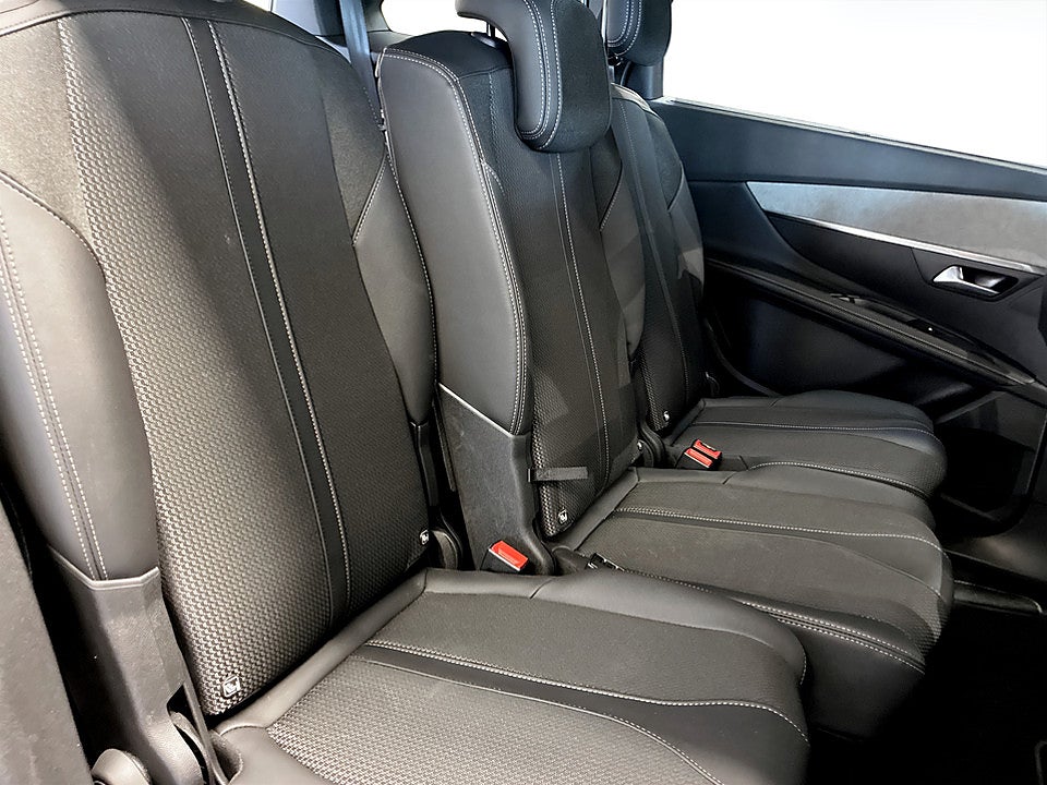Bild på Peugeot 5008 GT 1.2 PT 130hk Aut 7-SITS B-KAMERA NAVI