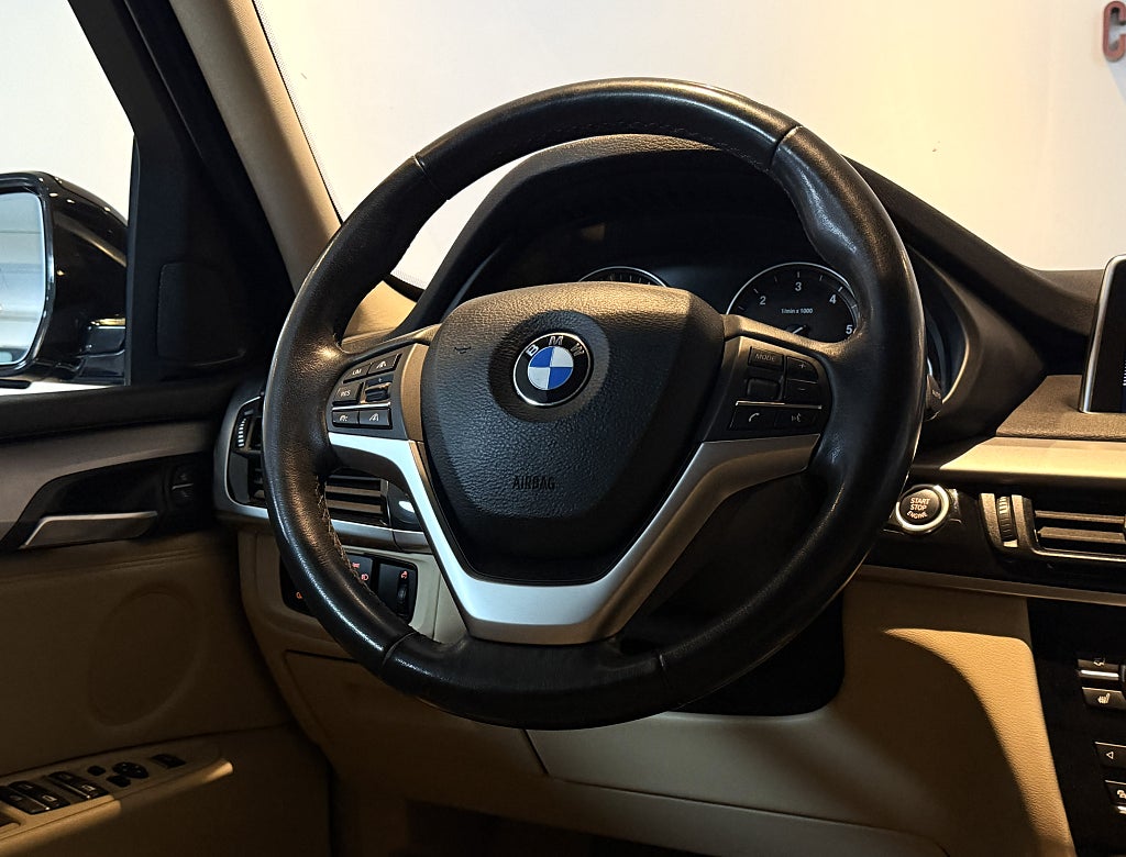 BMW X5 xDrive30d 7-SITS DRAG HELSKINN B-KAMERA FULLSERVAD