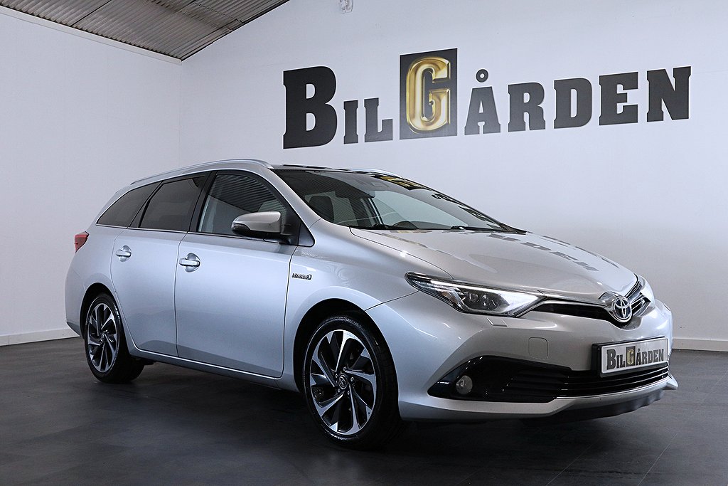 Toyota Auris Touring Sports Hybrid e-CVT Panorama B-kam