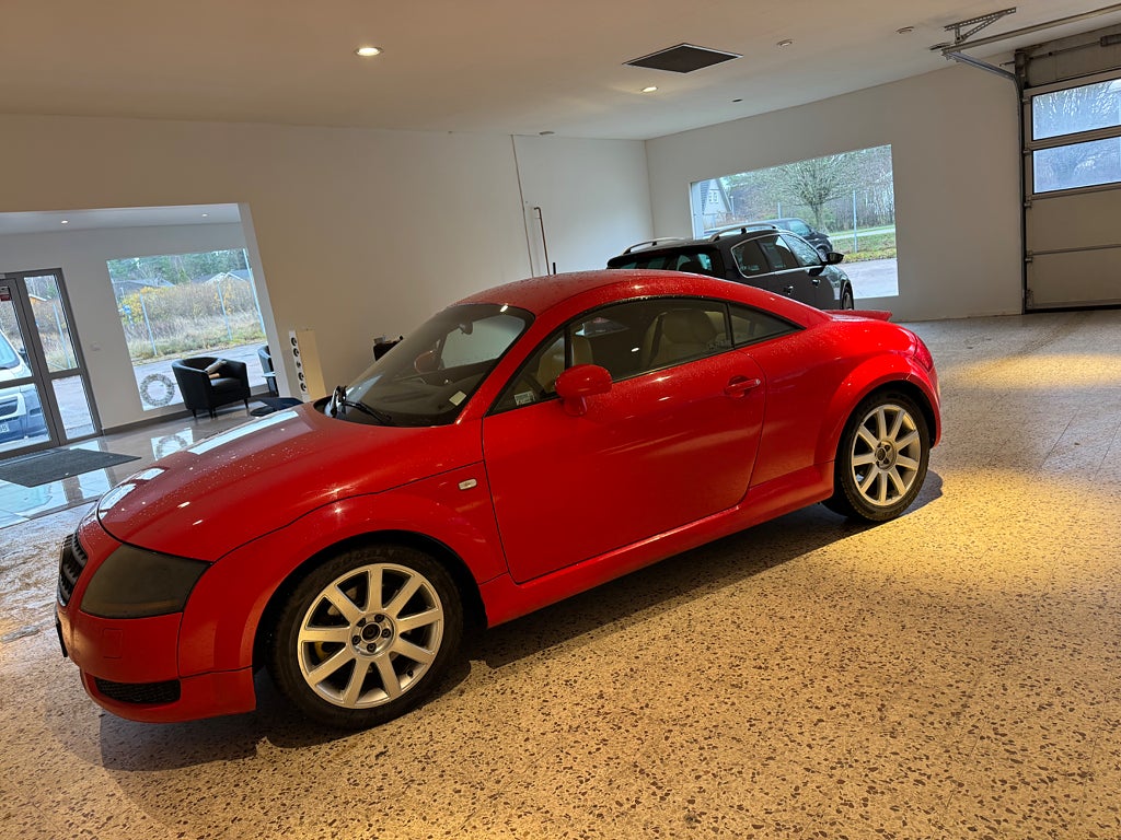 Audi TT 1.8t automat lågmil välvårdad  Coupé 