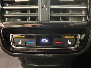 Volkswagen Passat Alltrack 2.0 TDI 4M DSG Drag/Kamera/Dvärm/LEDramp/Skinn/S&V-Däck – bild 21
