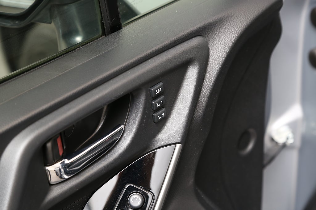 Subaru Forester 2,0i 150hk XE AWD Aut Skinn Extraljus Dragkrok 2019