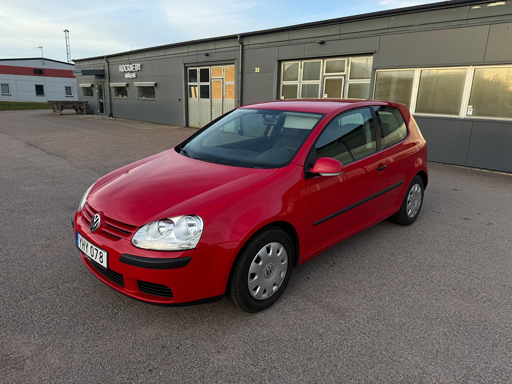 Volkswagen Golf 3-dörrar 1.4 Trendline | SE SKICK | NYBES | NYSERVAD |