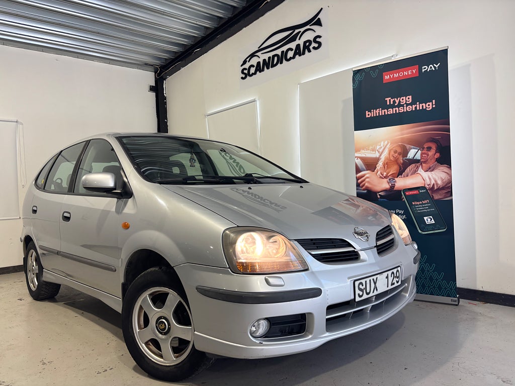 Nissan Almera Tino 1.8 BESIKTAD LÅGMIL FULLSERVICEHISTORIK 