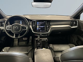 Volvo V60 Recharge T6 AWD Automat R-Design Drag/Värmare/S&V-Däck – bild 8