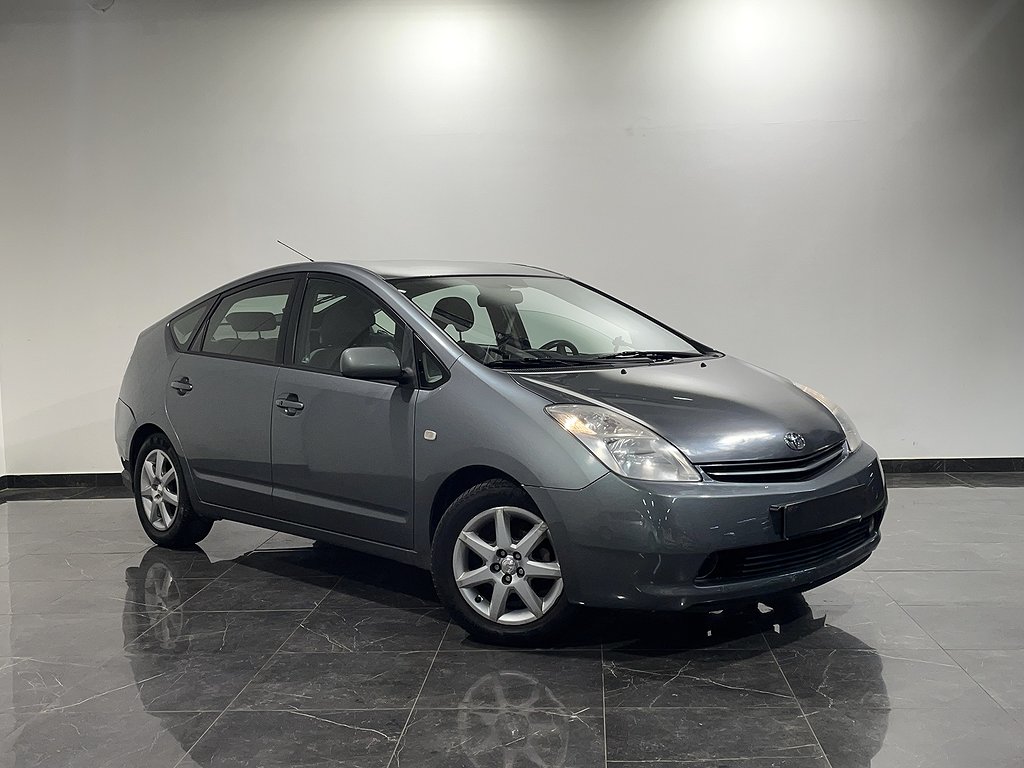 Toyota Prius VVT-i CVT 112hk HYBRID LÅGSKATT NYBESS FRÅN 399