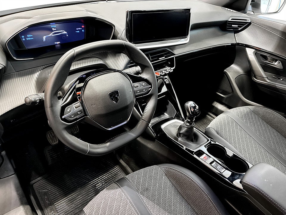 Bild på Peugeot 2008 Allure 1.2 PT 130hk CARPLAY P-SENSORER