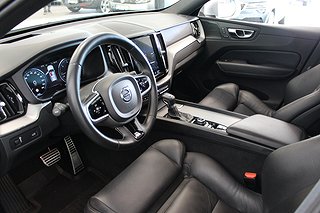 SUV Volvo XC60 13 av 26