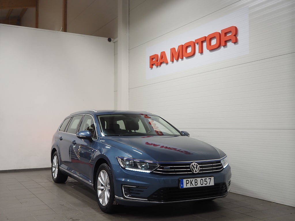 Volkswagen Passat SC GTE 1.4 TSI Plug-in Dragkrok Kamera 2017