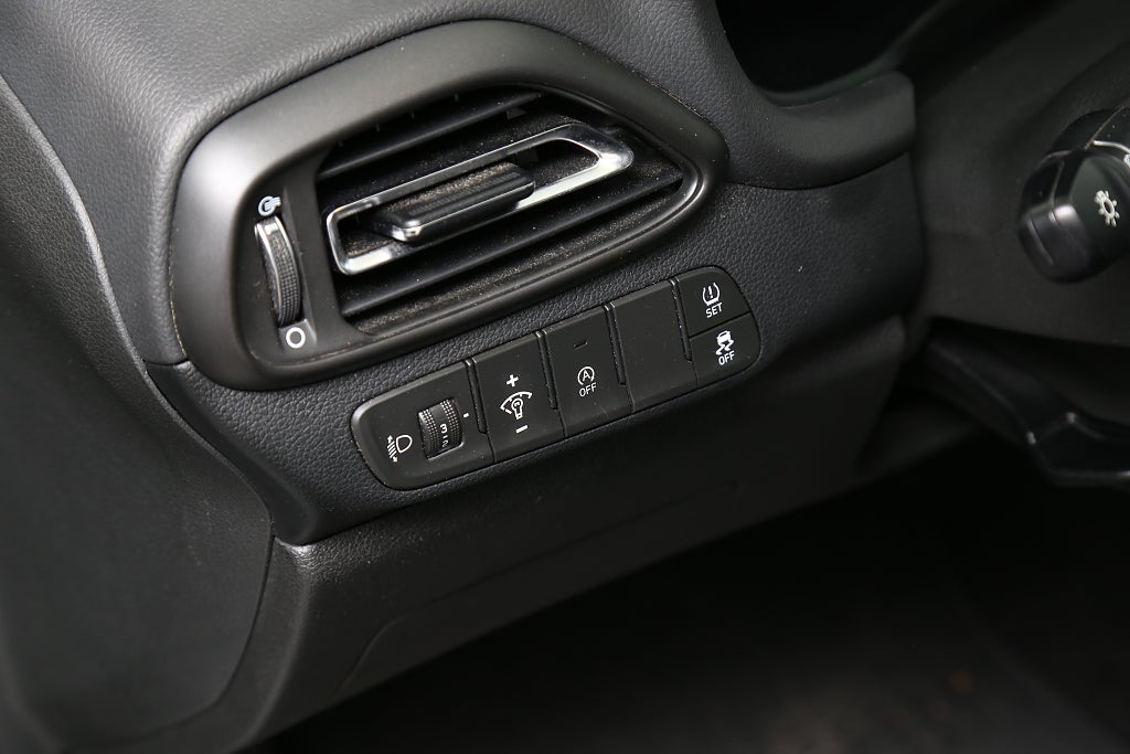 Hyundai i30 1,0 T-GDi 120hk MHEV Essential Kombi Aut Kamera Carplay 2023