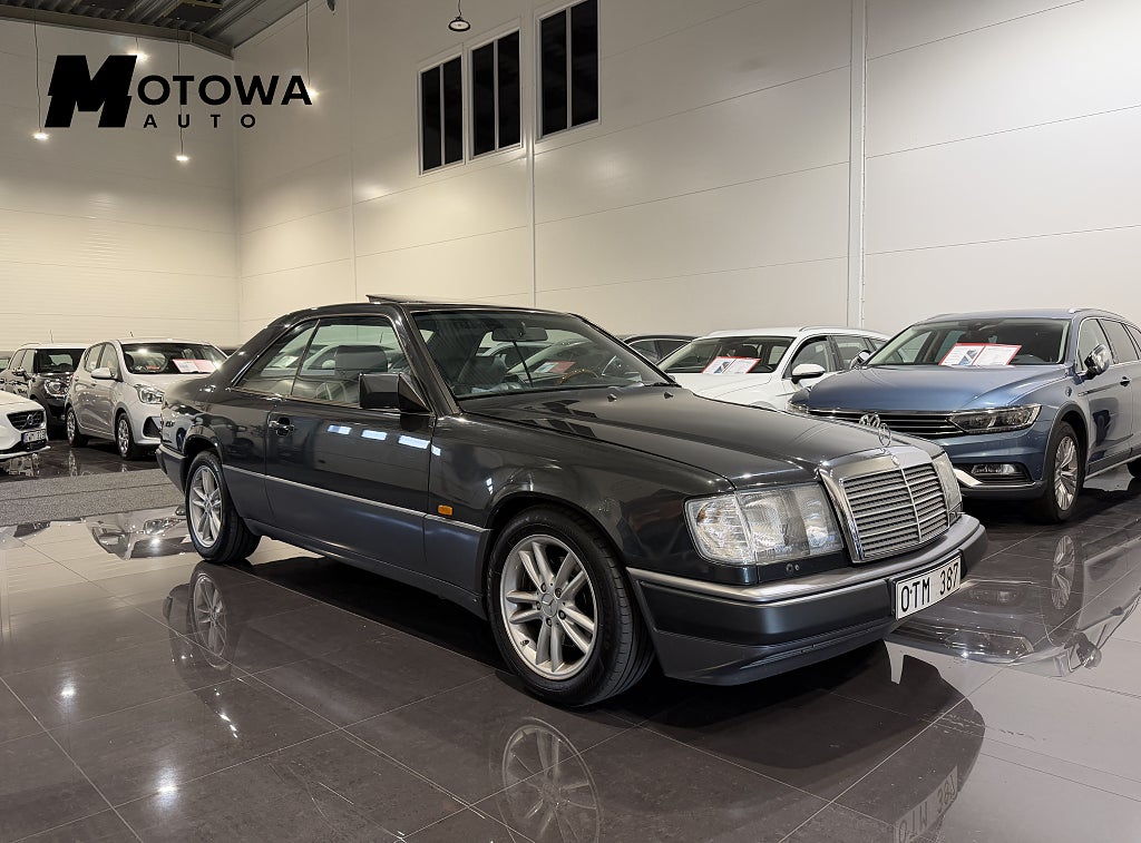 Mercedes-Benz 300 CE Coupé Svensksåld